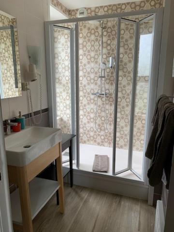 Logis Domaine Du Prieure Hotell Tonnay-Boutonne Exteriör bild
